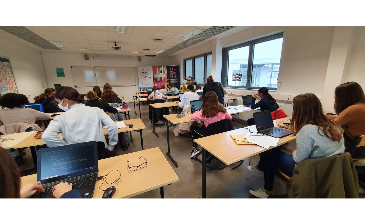 Stage Girls’R Coding à Laval